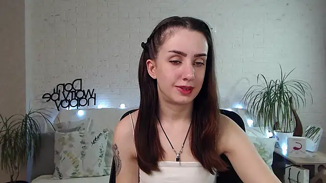 FranceskoJones online show from February 8, 8:53 pm