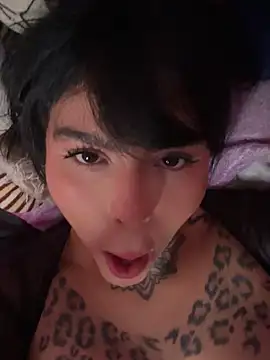 curvyliciousss online show from November 18, 5:39 pm