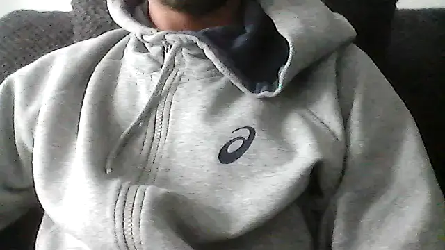 Snapshot of juju156111 chatting on October 31, 9:10 am juju156111 online show from October 31, 9:10 am