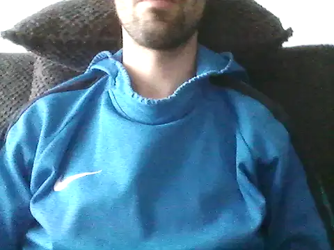 Snapshot of juju156111 chatting on March 28, 1:43 pm juju156111 online show from March 28, 1:43 pm