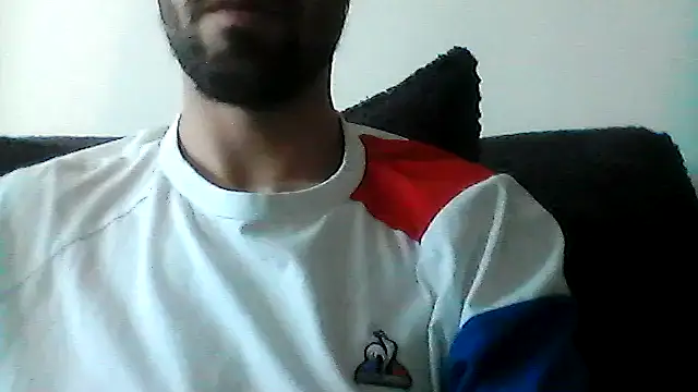 Snapshot of juju156111 chatting on April 7, 3:12 pm juju156111 online show from April 7, 3:12 pm