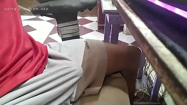 Snapshot of growing20yo chatting on October 22, 11:26 pm growing20yo online show from October 22, 11:26 pm