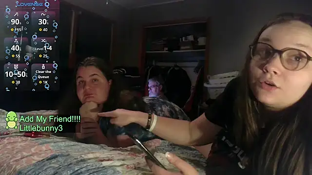 Snapshot of ZeTurtleMaster chatting on October 31, 4:35 am ZeTurtleMaster online show from October 31, 4:35 am