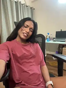 Snapshot of DarlingJenny22 chatting on May 16, 8:07 pm DarlingJenny22 online show from May 16, 8:07 pm