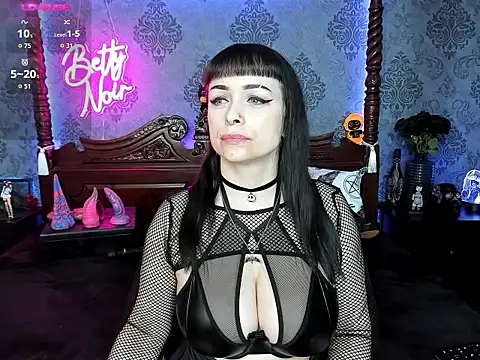BettyNoir online show from October 16, 6:31 pm