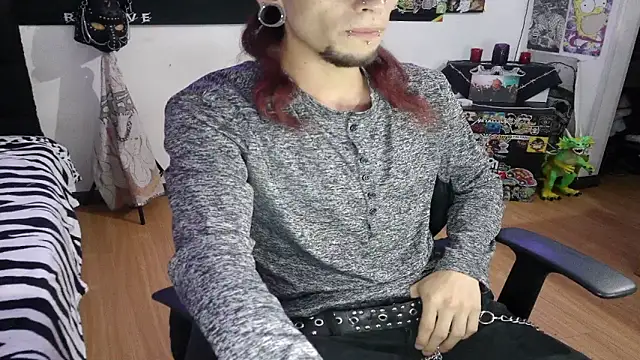 Snapshot of davidroses420 chatting on January 6, 1:53 am davidroses420 online show from January 6, 1:53 am