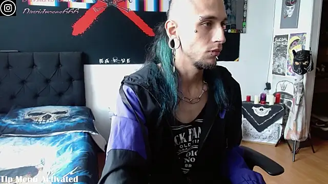 Snapshot of davidroses420 chatting on October 5, 7:01 pm davidroses420 online show from October 5, 7:01 pm