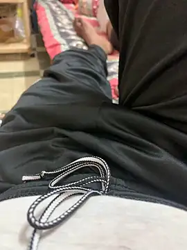 Snapshot of Rocky_1907 chatting on February 25, 9:13 pm Rocky 1907 online show from February 25, 9:13 pm