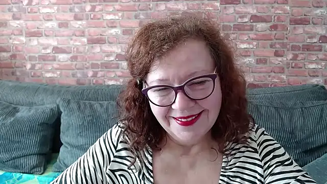 Snapshot of Adelewildx chatting on February 9, 8:54 am Adelewildx online show from February 9, 8:54 am