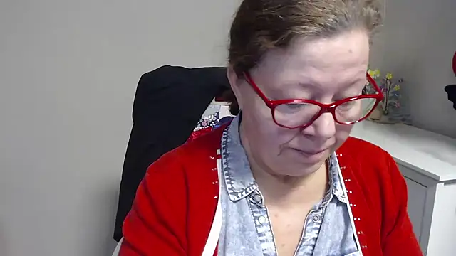 Snapshot of Adelewildx chatting on February 20, 4:50 am Adelewildx online show from February 20, 4:50 am