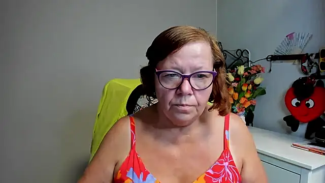 Snapshot of Adelewildx chatting on June 29, 1:23 am Adelewildx online show from June 29, 1:23 am