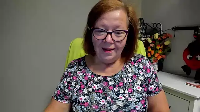 Snapshot of Adelewildx chatting on July 9, 3:21 am Adelewildx online show from July 9, 3:21 am