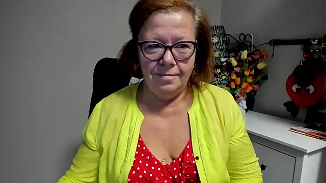 Snapshot of Adelewildx chatting on July 15, 2:39 am Adelewildx online show from July 15, 2:39 am