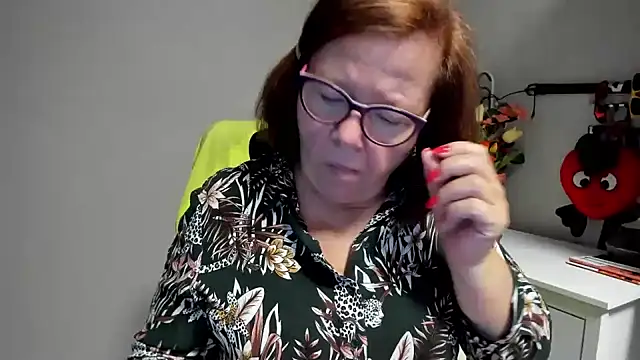 Snapshot of Adelewildx chatting on July 21, 3:42 am Adelewildx online show from July 21, 3:42 am