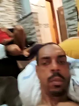 Snapshot of Latrel01 chatting on November 16, 12:49 am Latrel01 online show from November 16, 12:49 am