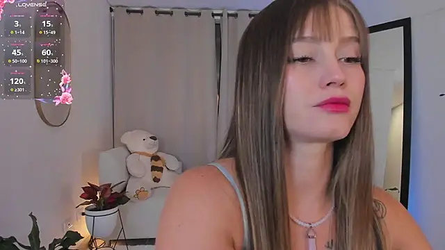 Snapshot of roxie_gates_ chatting on November 25, 12:54 am roxie gates online show from November 25, 12:54 am