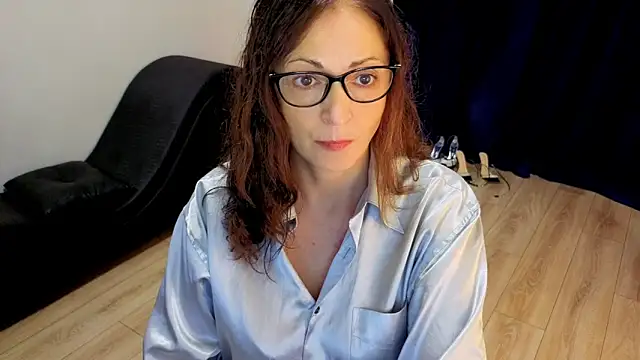 CaringSophie online show from March 20, 4:28 am