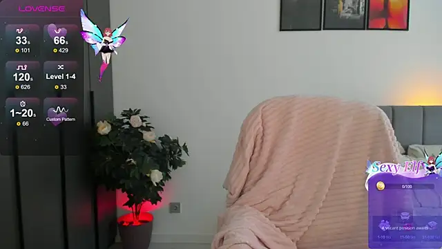 Snapshot of KerryCandy_Girl chatting on January 11, 11:56 am KerryCandy Girl online show from January 11, 11:56 am