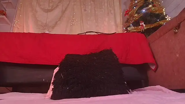 emyli sw  online show from January 3, 9:15 am