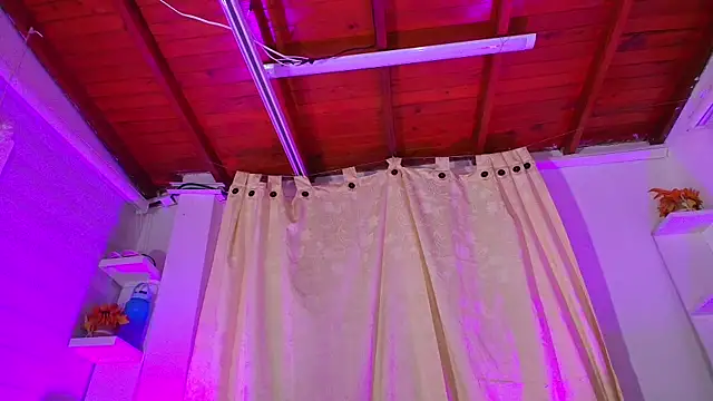 emyli sw  online show from March 2, 3:13 am