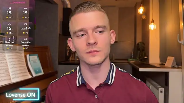 Snapshot of Marvelboy_ chatting on October 23, 9:35 pm Marvelboy online show from October 23, 9:35 pm