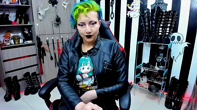 Mistress Yelena online show from December 20, 11:37 pm