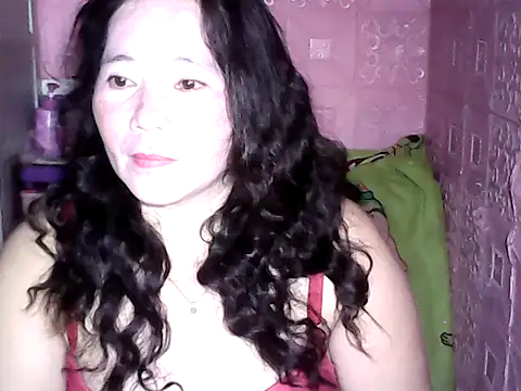 hotpusie 4u online show from February 10, 4:44 pm