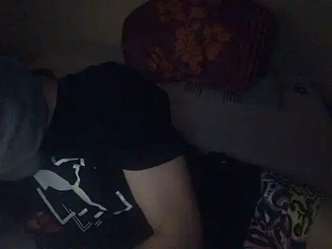 Snapshot of Chris-LE91 chatting on October 10, 12:31 am Chris-LE91 online show from October 10, 12:31 am