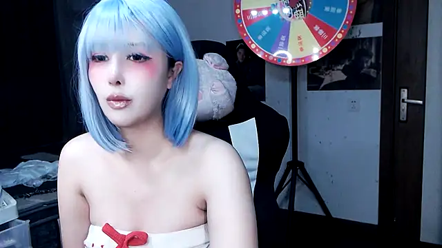 candy cola online show from February 19, 6:44 am