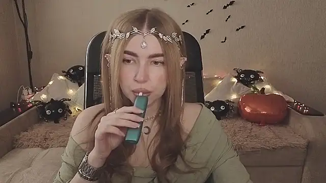 ViolettaLopez online show from October 30, 10:49 am