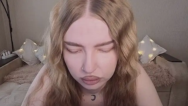 ViolettaLopez online show from April 27, 12:47 pm
