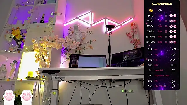 Elena-Marilyn online show from April 29, 8:37 pm
