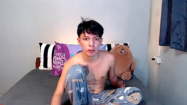 urpinoyasian online show from November 8, 10:30 pm