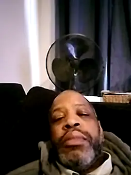 alfiebrown007 online show from February 26, 9:19 am