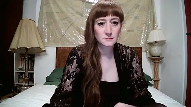 Snapshot of LemmieRed chatting on November 19, 9:15 pm LemmieRed online show from November 19, 9:15 pm