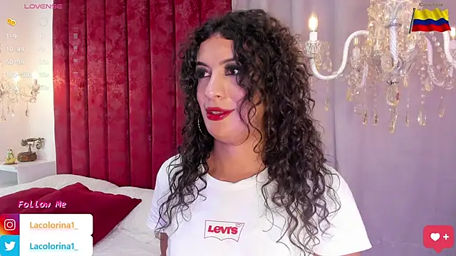 Snapshot of LaColorina_ chatting on January 13, 2:07 am LaColorina online show from January 13, 2:07 am