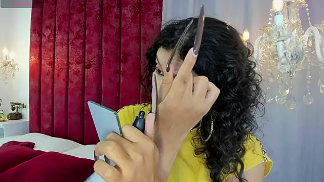 Snapshot of LaColorina_ chatting on February 26, 4:36 am LaColorina online show from February 26, 4:36 am