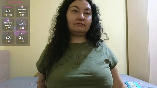 Snapshot of BBW_MILF_4U chatting on January 27, 11:00 am BBW MILF 4U online show from January 27, 11:00 am
