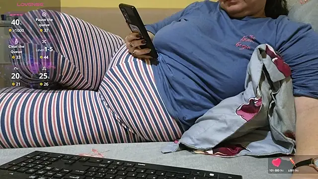 Snapshot of BBW_MILF_4U chatting on January 31, 3:22 pm BBW MILF 4U online show from January 31, 3:22 pm