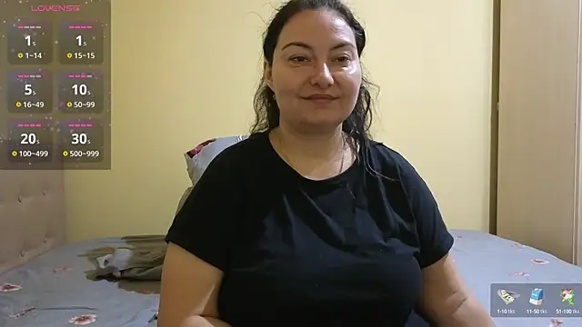 Snapshot of BBW_MILF_4U chatting on February 4, 6:57 am BBW MILF 4U online show from February 4, 6:57 am