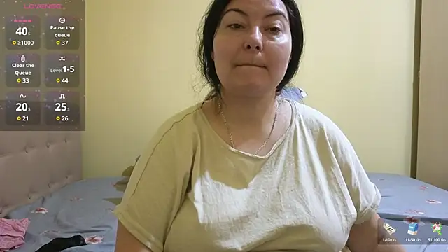 Snapshot of BBW_MILF_4U chatting on February 10, 7:26 am BBW MILF 4U online show from February 10, 7:26 am