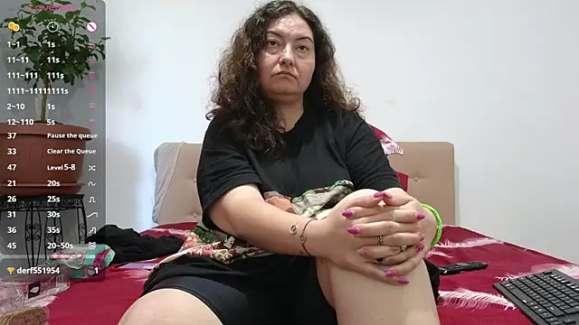 BBW MILF 4U online show from June 11, 9:07 am