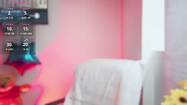 Snapshot of mayhott2 chatting on December 14, 8:13 pm mayhott2 online show from December 14, 8:13 pm