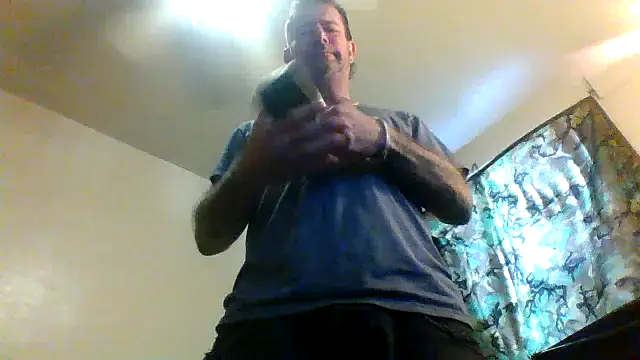 Snapshot of thefire420 chatting on December 4, 4:38 pm thefire420 online show from December 4, 4:38 pm