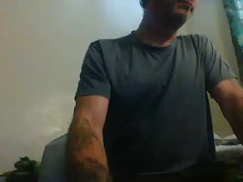 Snapshot of thefire420 chatting on December 6, 5:55 pm thefire420 online show from December 6, 5:55 pm