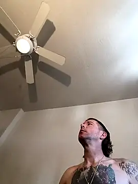 Snapshot of thefire420 chatting on September 14, 5:34 pm thefire420 online show from September 14, 5:34 pm