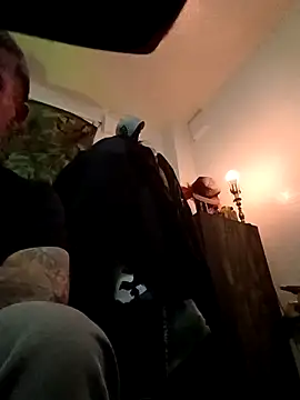 Snapshot of thefire420 chatting on December 1, 12:43 pm thefire420 online show from December 1, 12:43 pm