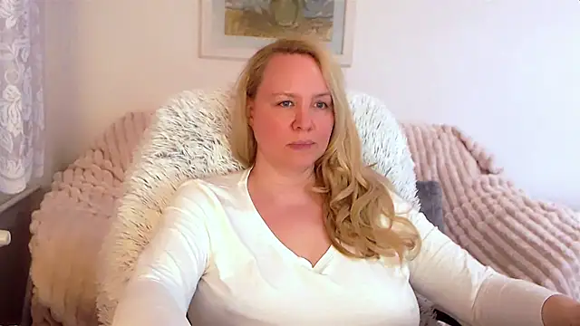 Sarah4you online show from March 9, 12:42 am