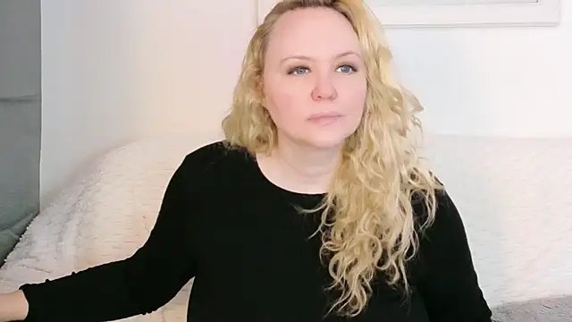 Sarah4you online show from February 22, 3:32 pm