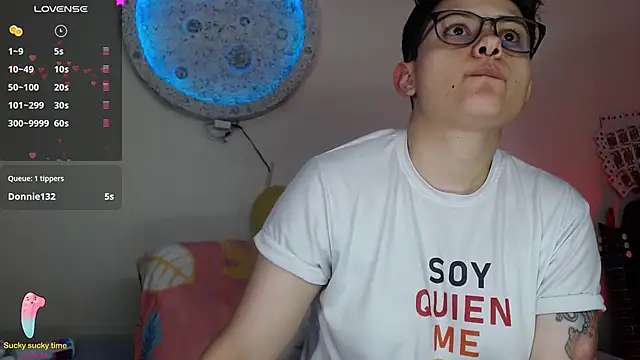 girl intense444 online show from February 5, 4:14 pm